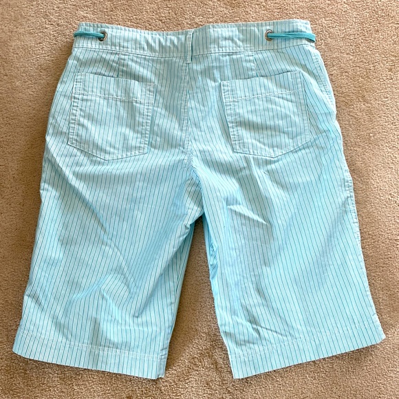 Weatherproof long shorts - Picture 2 of 5